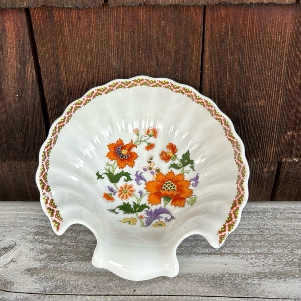 Limogues France Scalloped Porcelain Dish with Orange Floral Detail - Picture 7 of 8